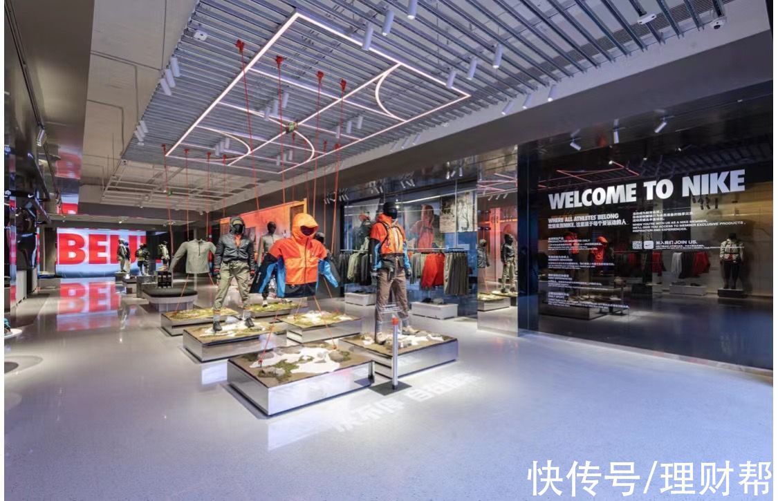 nike 北京最大耐克体验店开业，滔搏成中国首个落地零售概念店战略伙伴