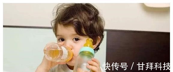 发育|宝宝虽不能乱吃零食,可这3样常吃却没事,反而对宝宝发育有利