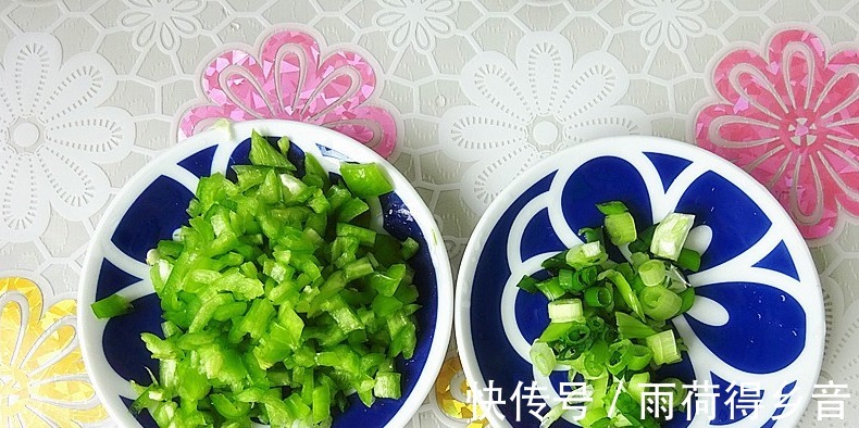 全麦粉|入伏后,有个主食可以常吃,10分钟上桌,营养美味,消汗又顶饱!