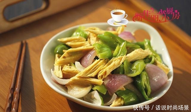 晒晒一家三口晚餐,不将就精心做,巧搭配好吃又实惠,从不点外卖