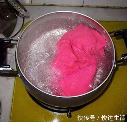 毛巾|毛巾用久了又臭又滑,学学聪明人这一招,洗完跟新买回来的一样