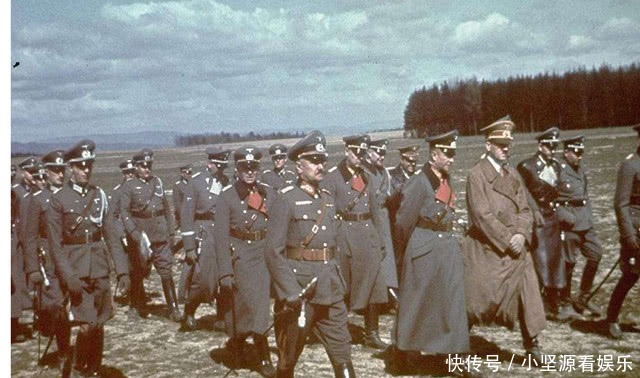 此人|另一个希特勒?德军战败后,此人又建立了一个德国,连军装都一样