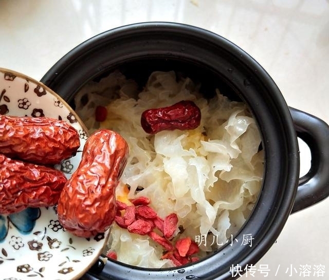 它是“女人汤”,每天一碗,气血足脸色好,成本一碗不到1块钱