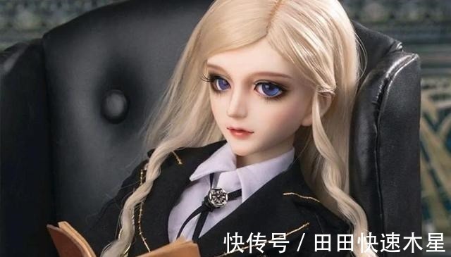 二次元|购买手办有啥意义,女性手办常被人误会,她们只是“手办墙”