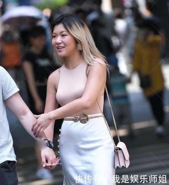 搭配|连衣裙的打扮显瘦更立体，自然不突兀，好看不挑人