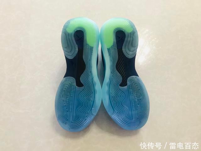 hug 安踏KT6开箱体验!“大道至简”淋漓尽致,但丝毫不缺科技创新!