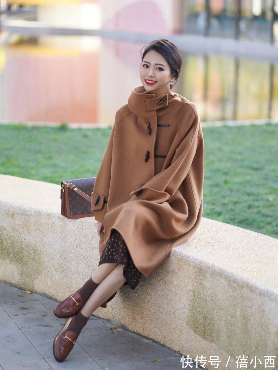 贝雷帽 冬天穿搭进入瓶颈期?学习时髦精们这样穿大衣,轻松展现潮流感