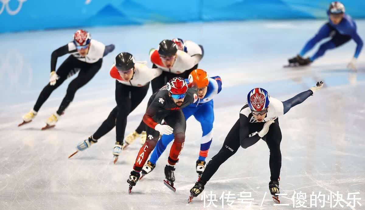 短道速滑|韩国冬奥首金!黄大宪振臂怒吼,跪地飙泪庆祝,华裔兄弟难掩失落