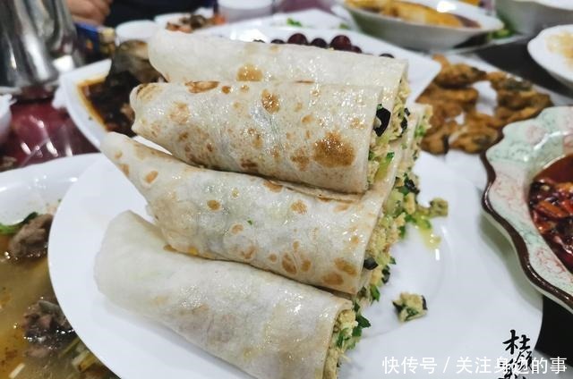 晒500一桌的农村宴席,网友这太实惠了,在城里至少1千!