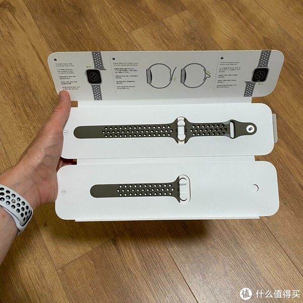 iphone|我的跑步装备 篇一百一十五：完全可以当跑表！Apple Watch S7 Nike 45mm蜂窝版（附与5代对比）