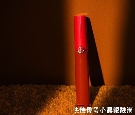 显白 分享5支秋冬我最爱的红棕色口红试色,全都超级显白,显高级!