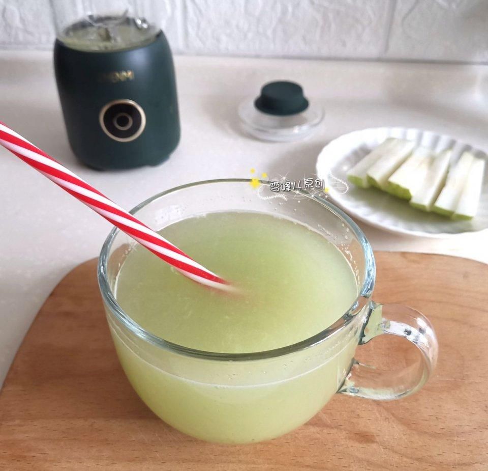 萝卜梨汁|常把它俩搭配做一杯，润燥止咳防感冒，比单纯喝果汁强多了