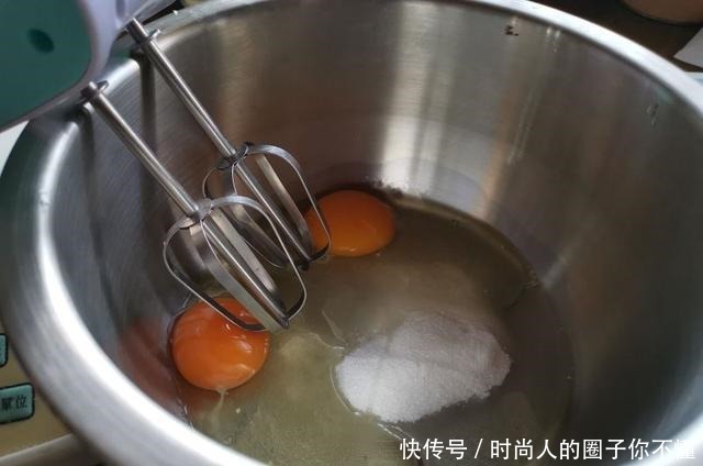 烘焙店都不敢这么卖的巧克力蛋糕，全是真材实料，吃一口就会爱上！