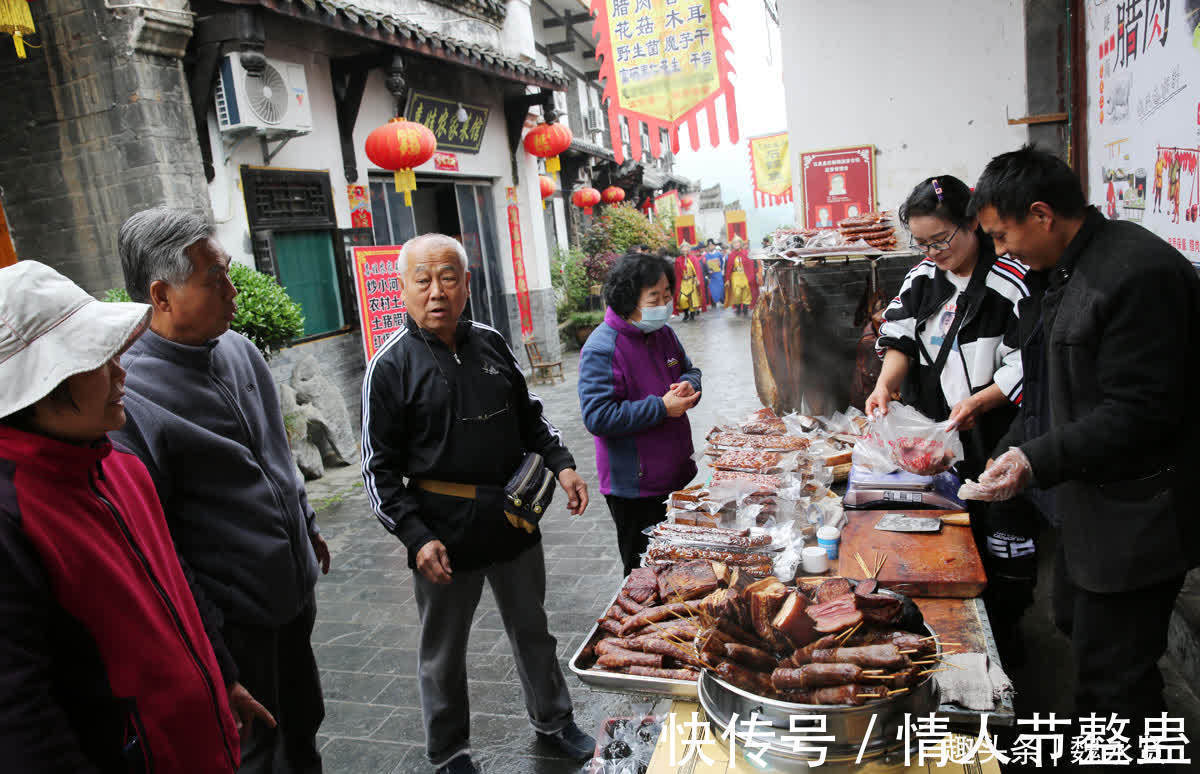 老街|石泉后柳古镇：坐大游船划小木船游汉江，走进老街吃腊肉吃鱼