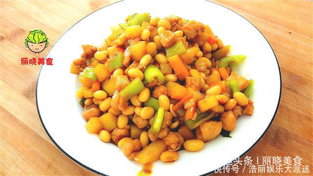 青椒|夏天要多吃黄豆,简单一做,赛过大鱼大肉,上桌后一大盘都不够吃