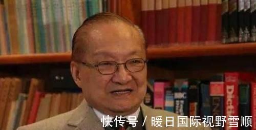 查良镛!王朔抨击金庸,认为其作品太俗、读不下去,他说的有无道理?