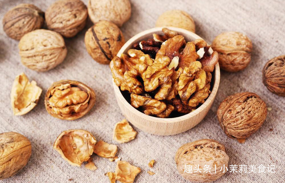 玉米面|建议中老年人,有钱少买保健品,“常吃6样,做3事”,健康又长寿