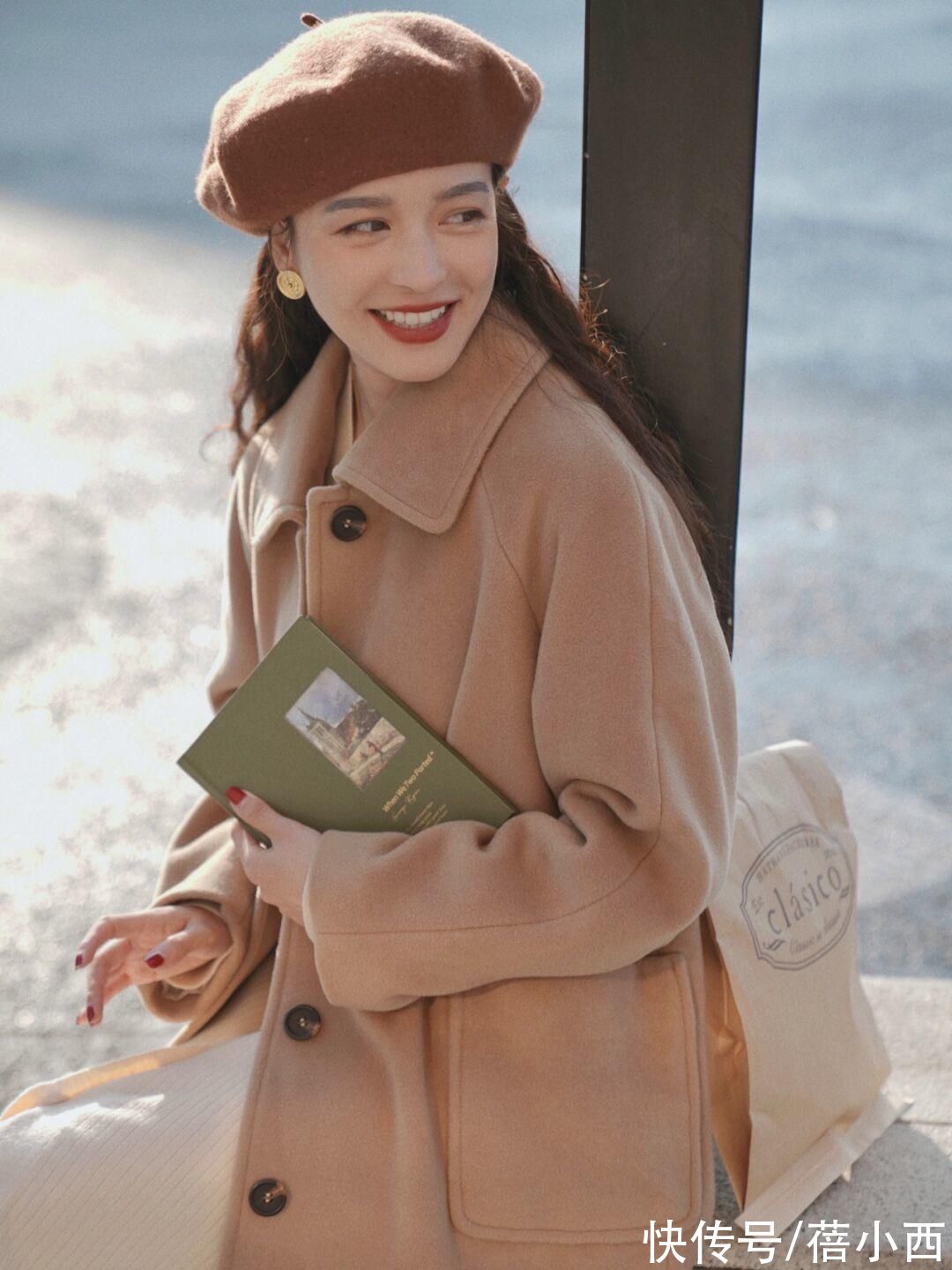 高领 驼色大衣才是当季最in,给你选了4款好看的版型,这么搭简约高级