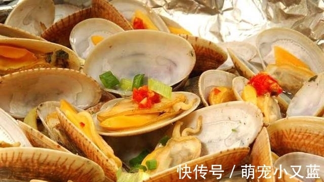 清洗花甲,有人滴油,有人加醋,大厨:都不对,这样做花甲狂吐沙