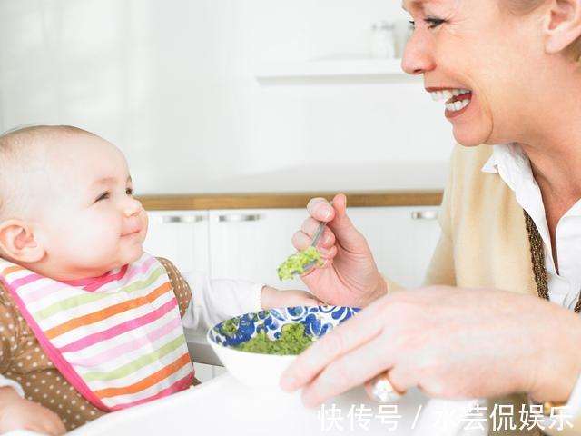 爸爸妈妈|如何帮助宝宝发育提供环境创造机会,锻炼宝宝这几个方面的能力