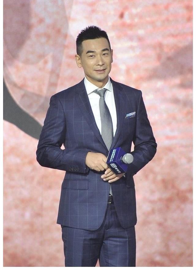 陈小春|男版浪姐开播引热议，嘉宾阵容太绝了，节目组在力捧谁一目了然