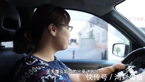 二胎家庭|二胎全职妈妈生活有多难?把二宝哄睡后,老公还眼巴巴看着