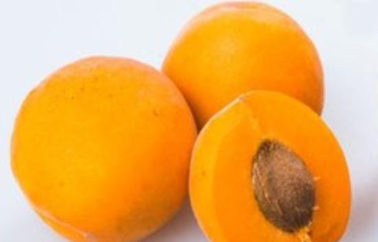 榴莲|怀孕期间,孕妇尽量少吃5种水果,可能会引发胎热产生“胎毒”