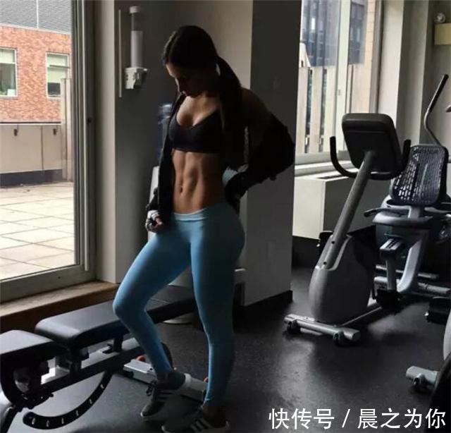 selter|健身网红Jen Selter,肌肉紧致,马甲线可迷人了,3个动作练同款
