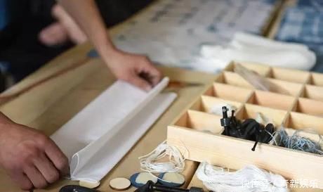 桃花源|20多岁的年龄差距,却把一个破烂的农家小院变成了“桃花源”