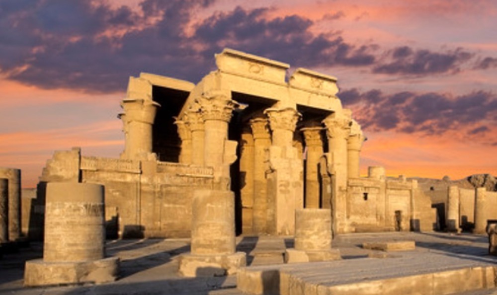 国王|三色旗与萨拉丁雄鹰,“四大文明古国”之古埃及流传至今的故事