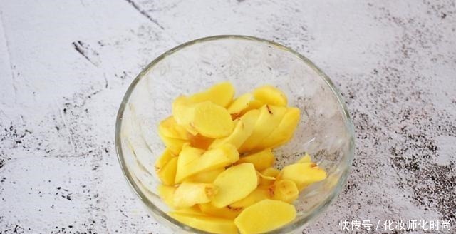 气色|夏季女生必吃甜品，暖宫补血又补气，吃出好气色，1块钱做一大碗