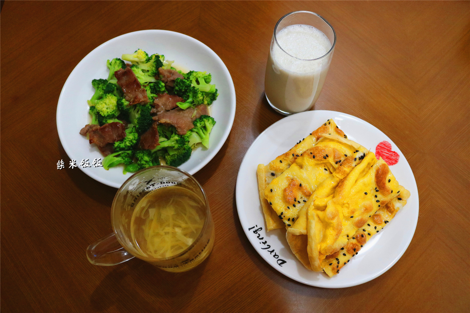 晒晒我家一周早餐，7天不重样，网友这是富人家的食堂