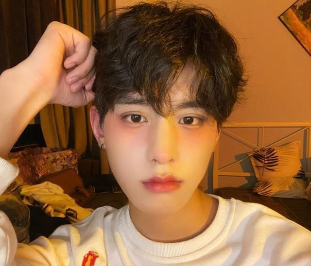 fufu|今夏流行“奶醉妆”,奶fufu的少女感,简单几步就能掌握精髓!