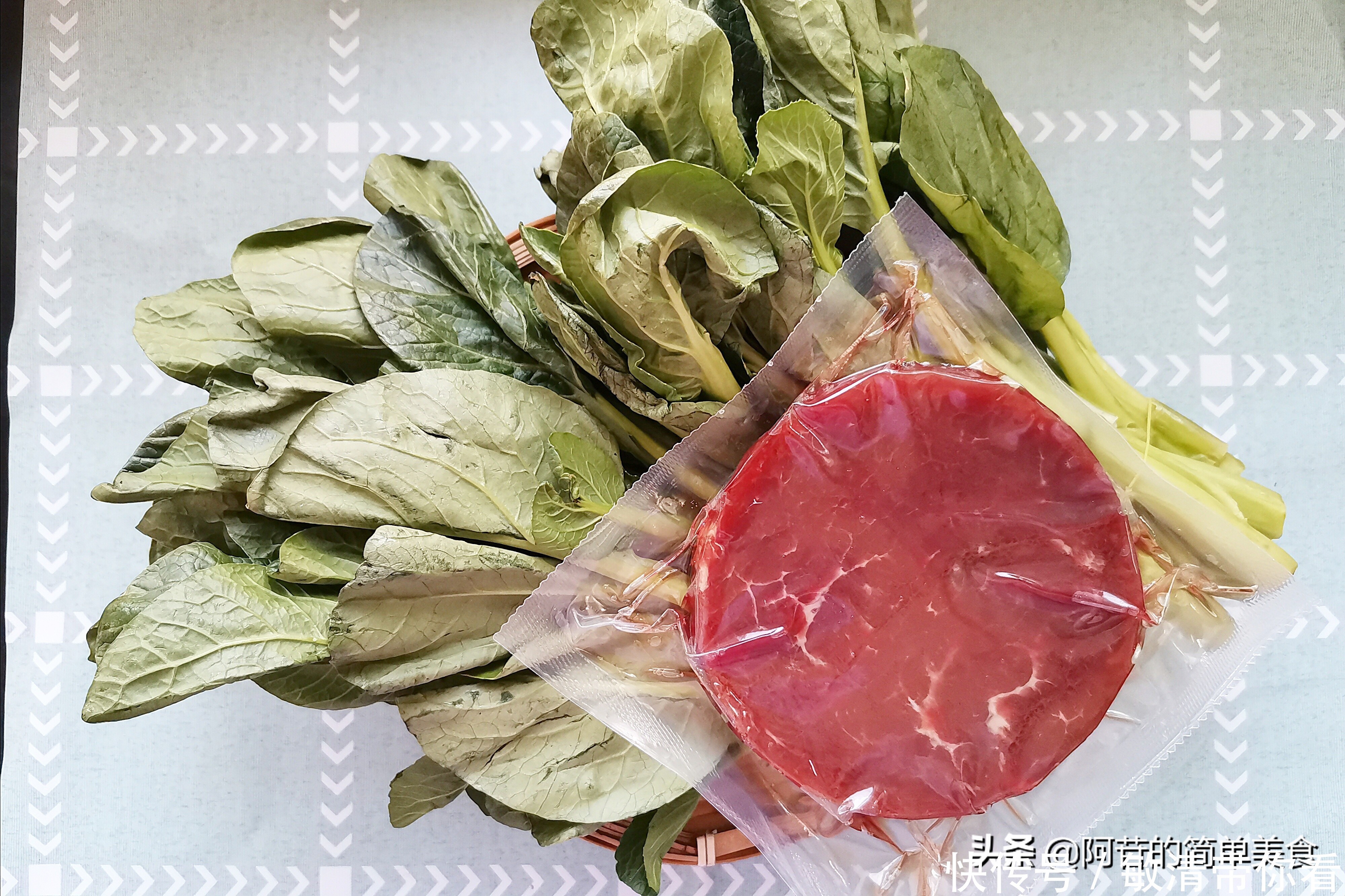  好吃的菜心炒牛肉，用料理牛排更滑嫩，荤素搭配营养均衡