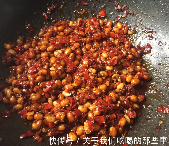 黄豆酱|教你做黄豆酱，几十年老配方，成本低无添加，香辣咸鲜，拌饭特香
