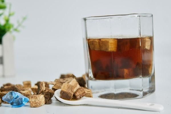 坚持用黄芪泡水喝，身体会怎样？要是添加它们，效果更加明显