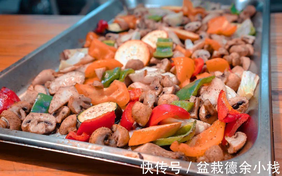 熟度|牛排出品用冷盘还是热盘？铁盘和瓷盘的差别？会影响牛排熟度吗？