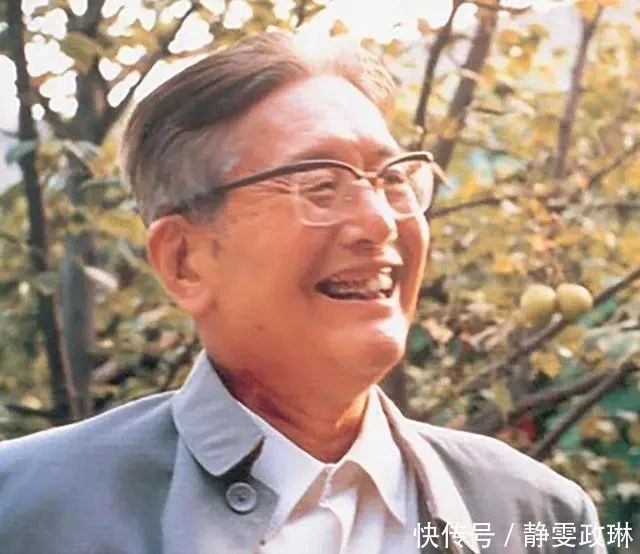 笔墨|乔冠华行草书法手迹欣赏,笔墨爽快,书如其人也