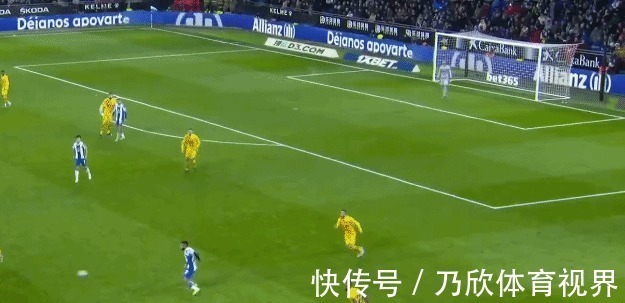 比达尔|像素级解析!武磊启动巴萨中卫呆若木鸡 比达尔抱头哀叹