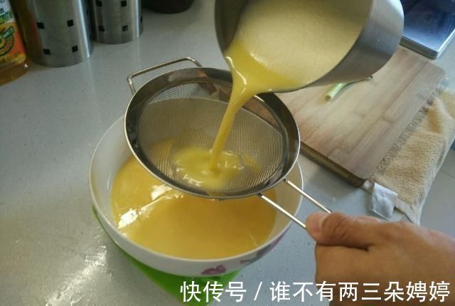 马蜂窝|蒸鸡蛋羹时,不要直接下锅蒸!少了这1步,难怪不嫩还有马蜂窝