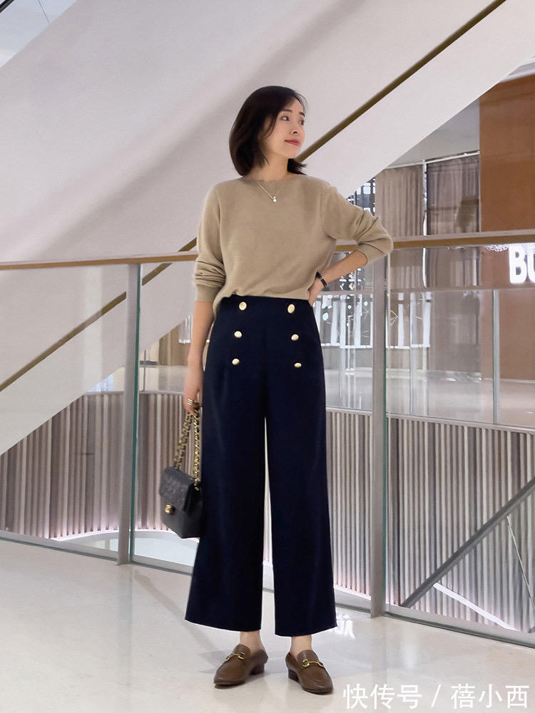 高腰裤|奔三奔四的女人,建议多穿“高腰裤”,好看的款式和版型都选好了