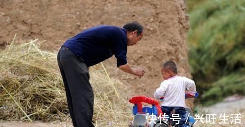 家长|越来越多孩子铅中毒,父母还一无所知,医生:别再让娃吃这些