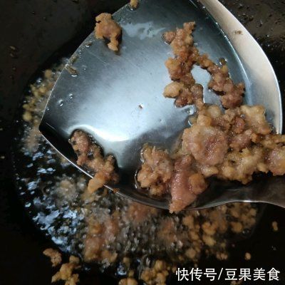 家常菜|#巨下饭的家常菜#一勺辣酱干掉一碗饭-蒜蓉肉沫香菇辣椒酱