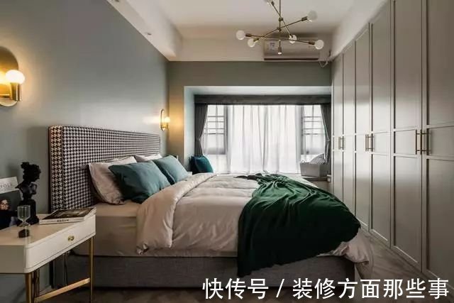 丝绒|86平深色系混搭风小三居,不仅复古风味道还很时尚