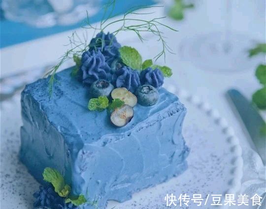 裱花袋|低脂海蓝芋泥蛋糕