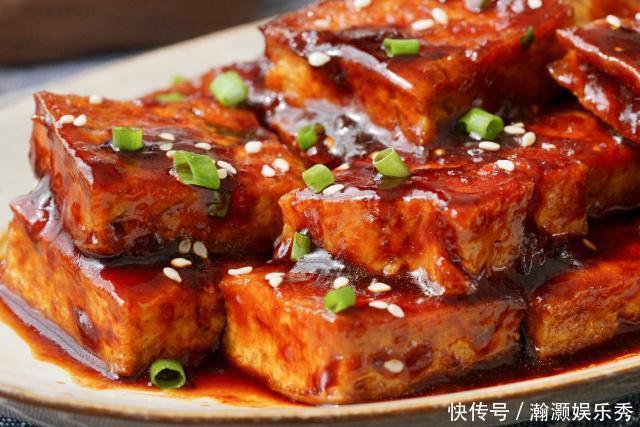 史上“最好吃”的豆腐做法,外皮酥脆,香味浓郁,比肉还好吃呢!