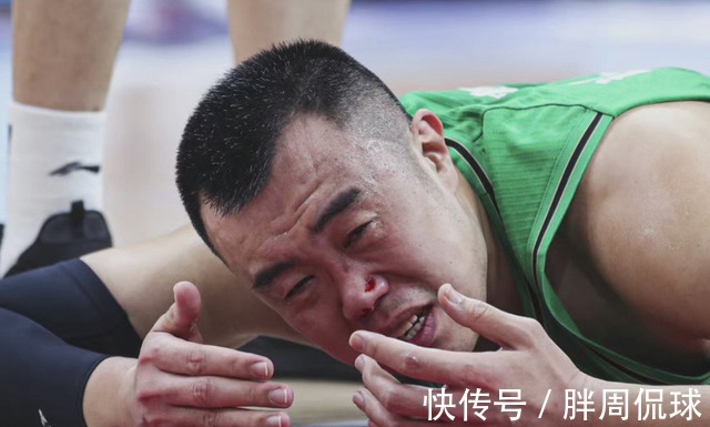 威姆斯|韩德君被打骨折,威姆斯下重手太心寒,任骏飞一画面让大韩痛心