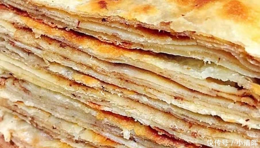 此饼的做法最近火了,不需要发面,比油条简单,比手抓饼好吃