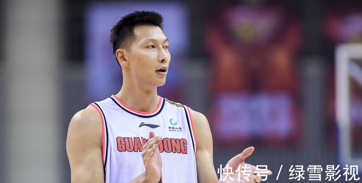 胡明轩|广东输球原因易建联速度拖垮战术，赵岩昊打爆三少，琼斯改变格局