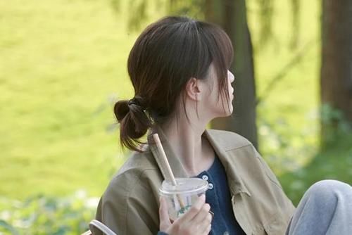 40岁怎么盘发，这五种简单易学，低调优雅不失风情